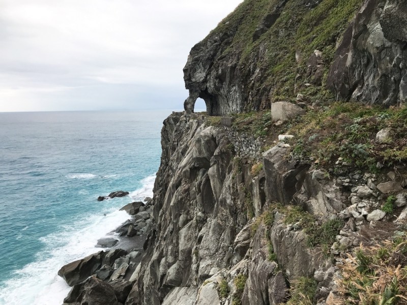 上山下海攀爬峭壁！尋訪被遺忘的舊蘇花公路【象鼻隧道】目前南側入口封閉中