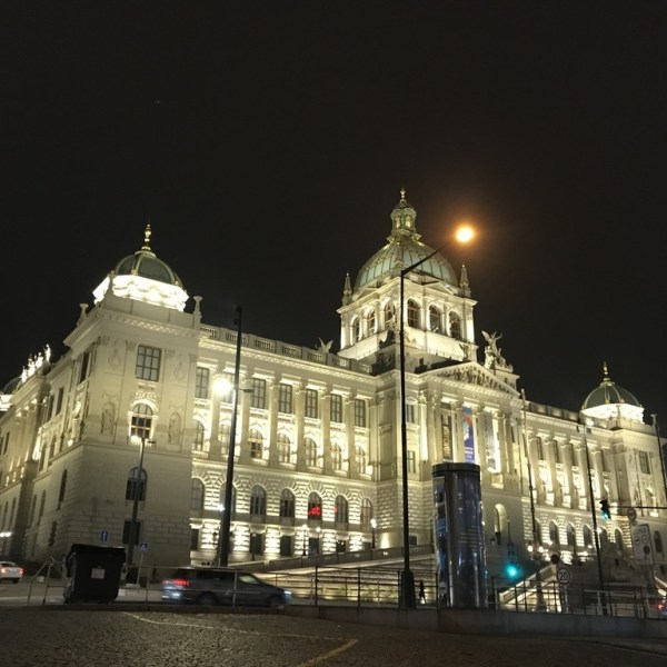 捷克布拉格│新城區景點整理！必訪夜晚美輪美奐的國家博物館